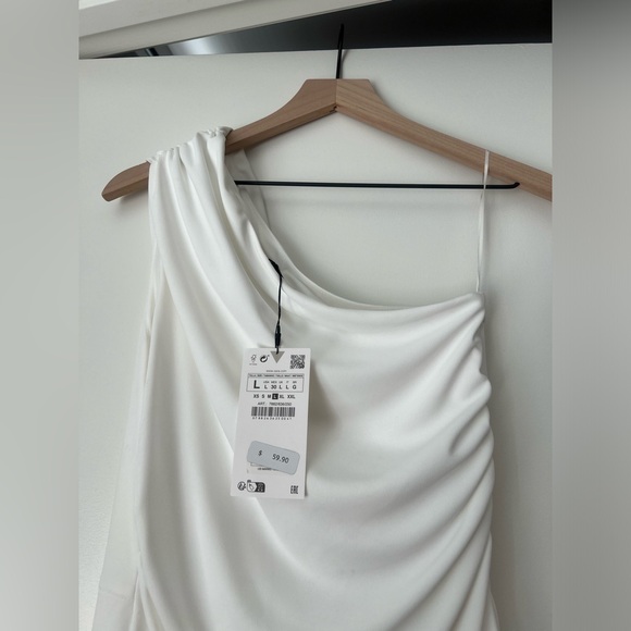NWT. Zara White Knit Fabric Midi Dress with Asymmetric Neckline. Size L - Picture 3 of 5